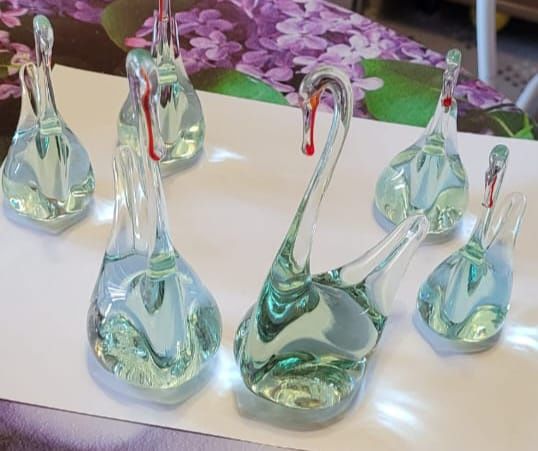 Продам набор статуэток "Лебеди"