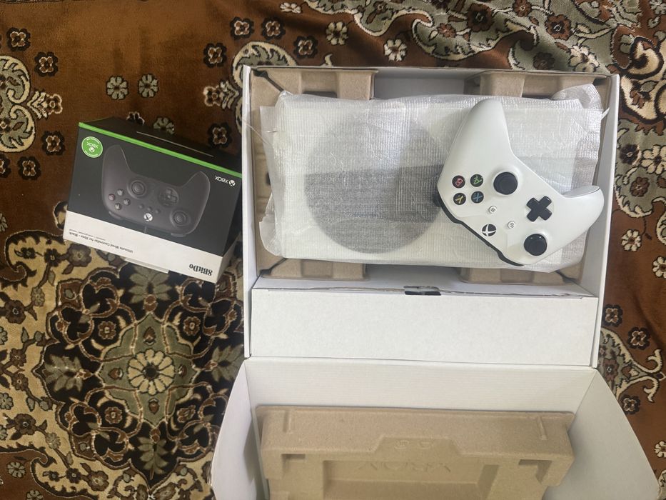 Продам xbox series s