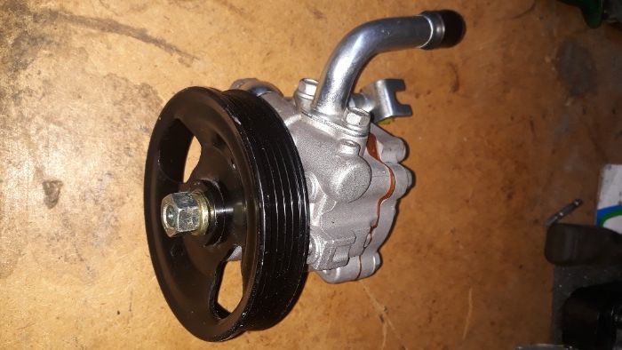 Насос гидроусилителя, /NISSAN/, новый.