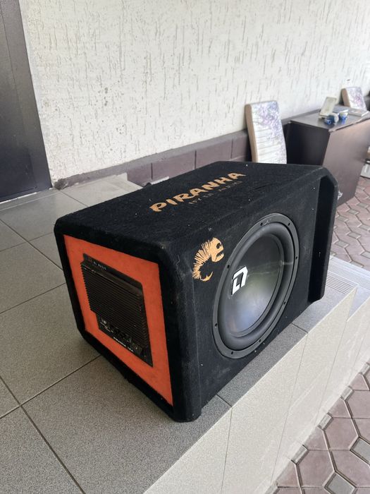 Продам саббуфер PIRANHA DL AUDIO