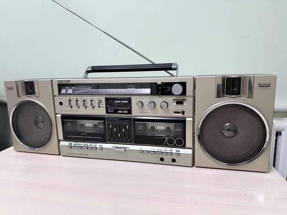 Магнитола радио кассета SHARP GF 700