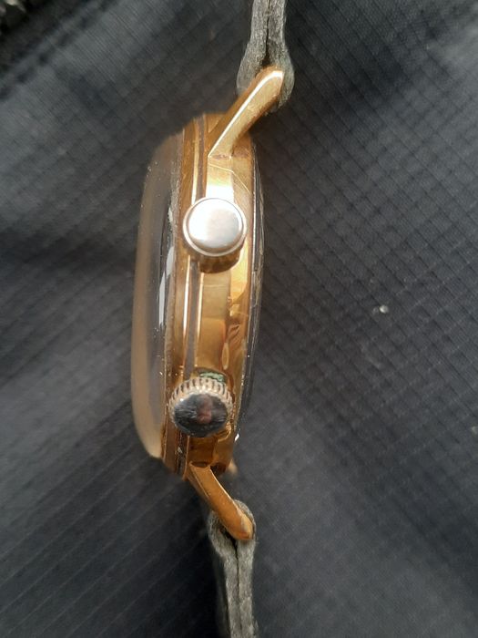 Часы Полет позолоченные с будильником