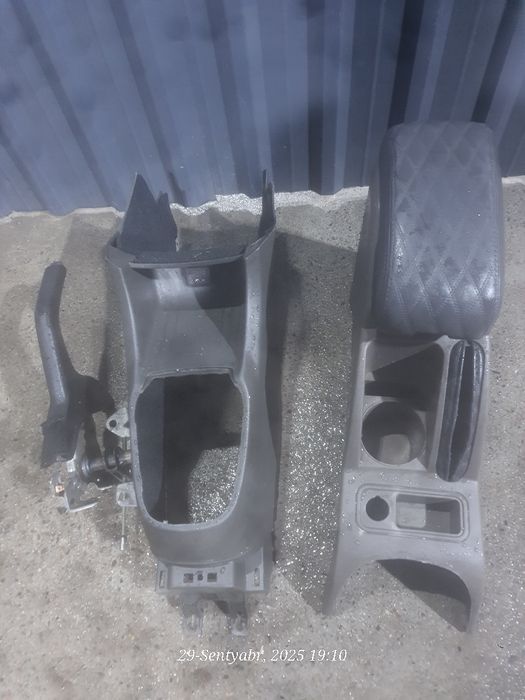 Кобалт бар подголовник ручной сотилади  холати яхши