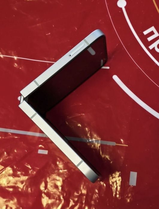 ***512GB Samsung Z Flip 6 Гаранция Технополис 2026г. Mint | Зелен