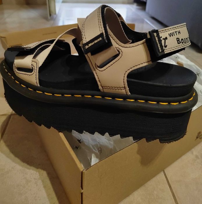 Dr. Martens сандали Kimber 39 номер