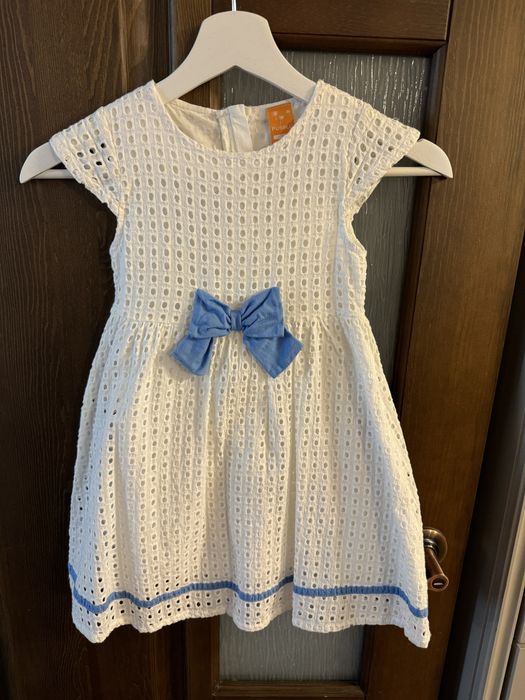 Платье красивое шитьё размер 98