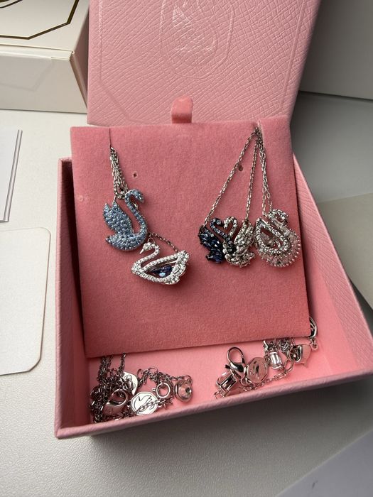 Swarovski колиета