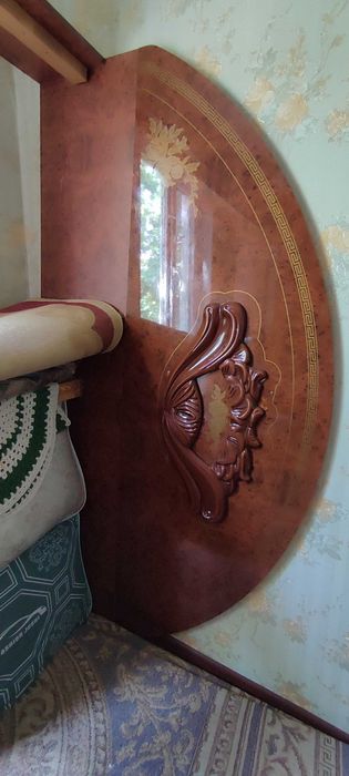 Дорогой спальный гарнитур недорого