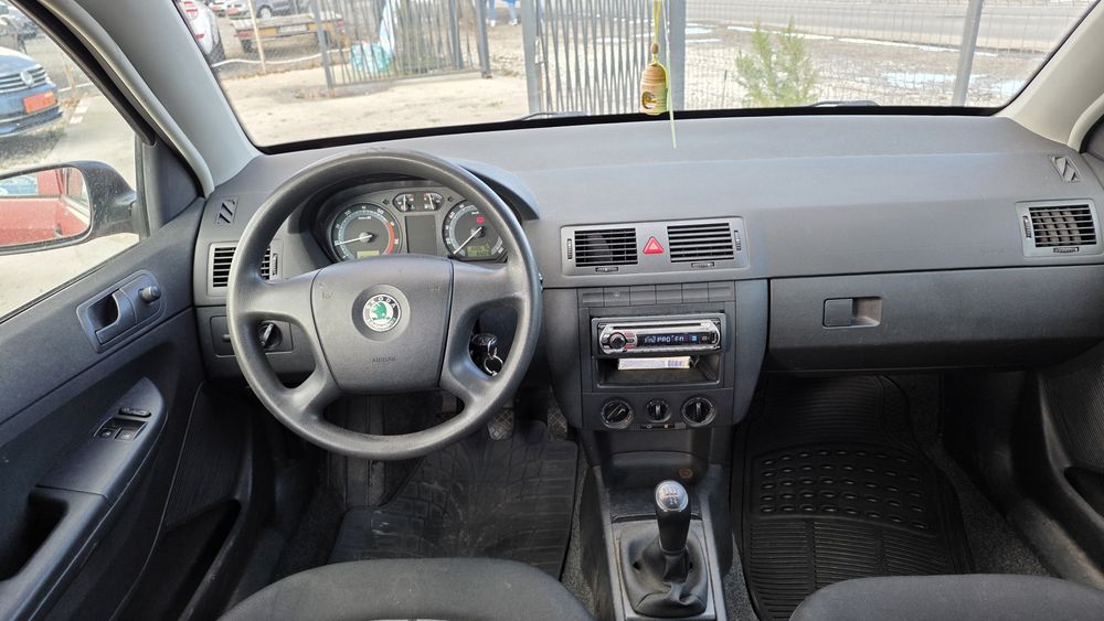 SKODA Fabia 2007 — imagine 5