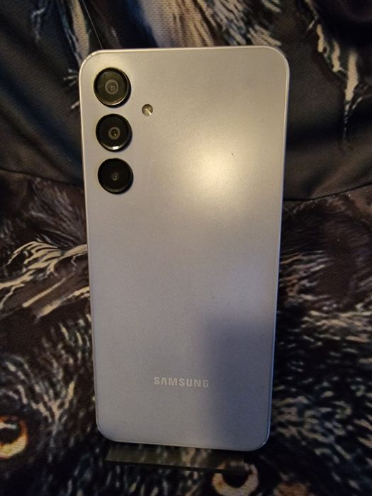 Продава се самсунг А 16