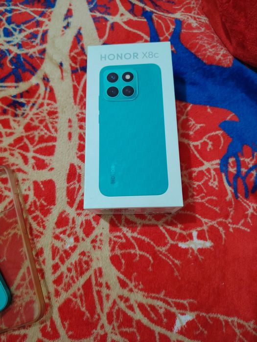 Xonor x8 c sotiladi