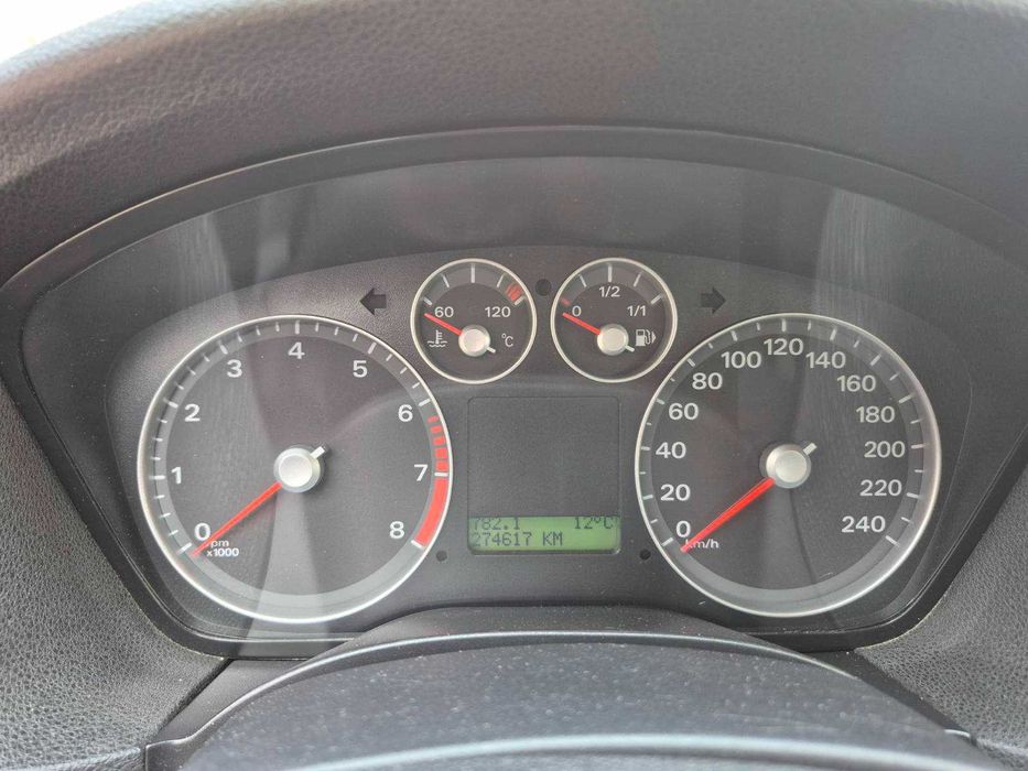 Ford Focus 1.6 Benzina 2006 Break | Distribuție schimbată | Stare bună