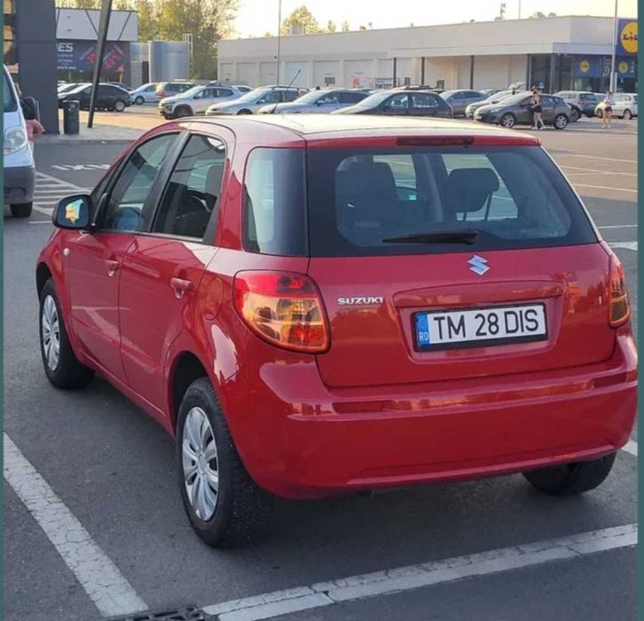 Vând auto Suzuki SX4