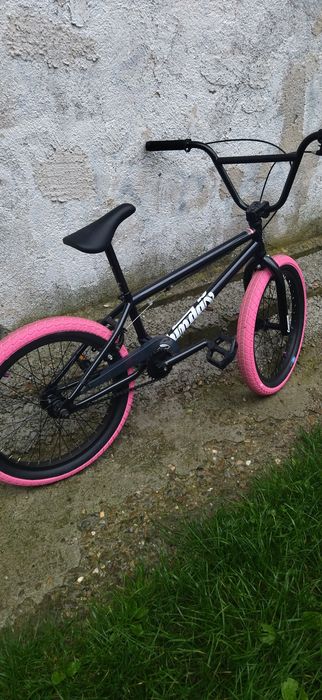 Vând bicicletă BMX Blueprint Sunday