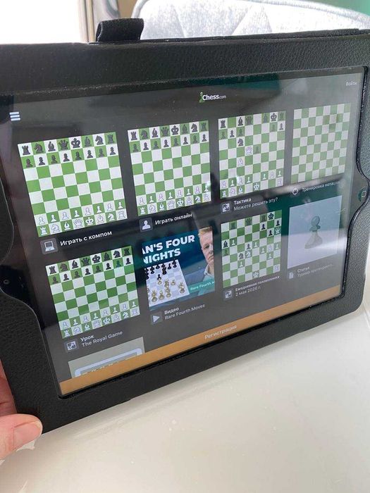 Продаю планшет Ipad 4