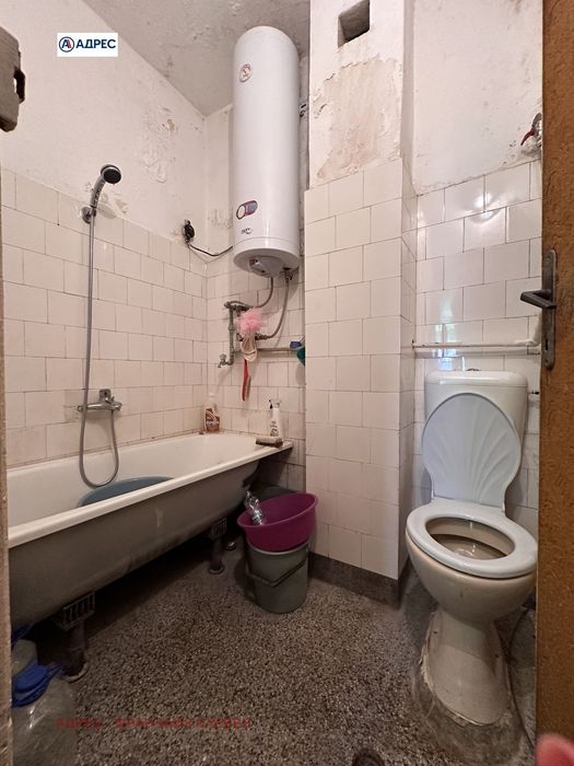 Продава се Тристаен апартамент в Плевен, Идеален център - 106 кв.м за 1699 €/кв.м - Снимка #9
