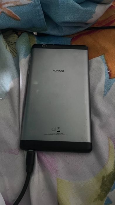 Продам Планшет Huawei 128гб цена:10тысяч