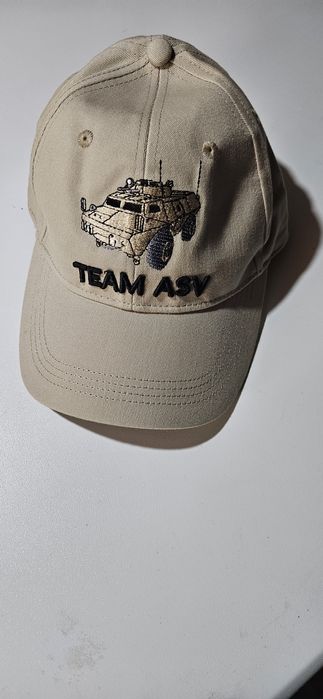 Шапка с козирка - бейзболна