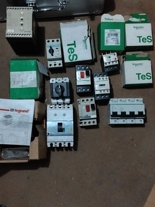 Cuti tablouri ,doze cuti electrica