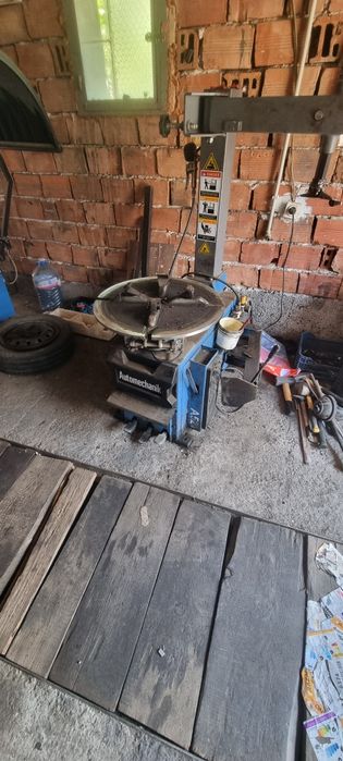 Машини за Гуми и изправяне на Джанти