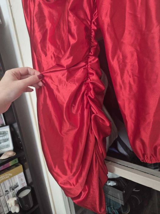 Къса червена рокля S-M