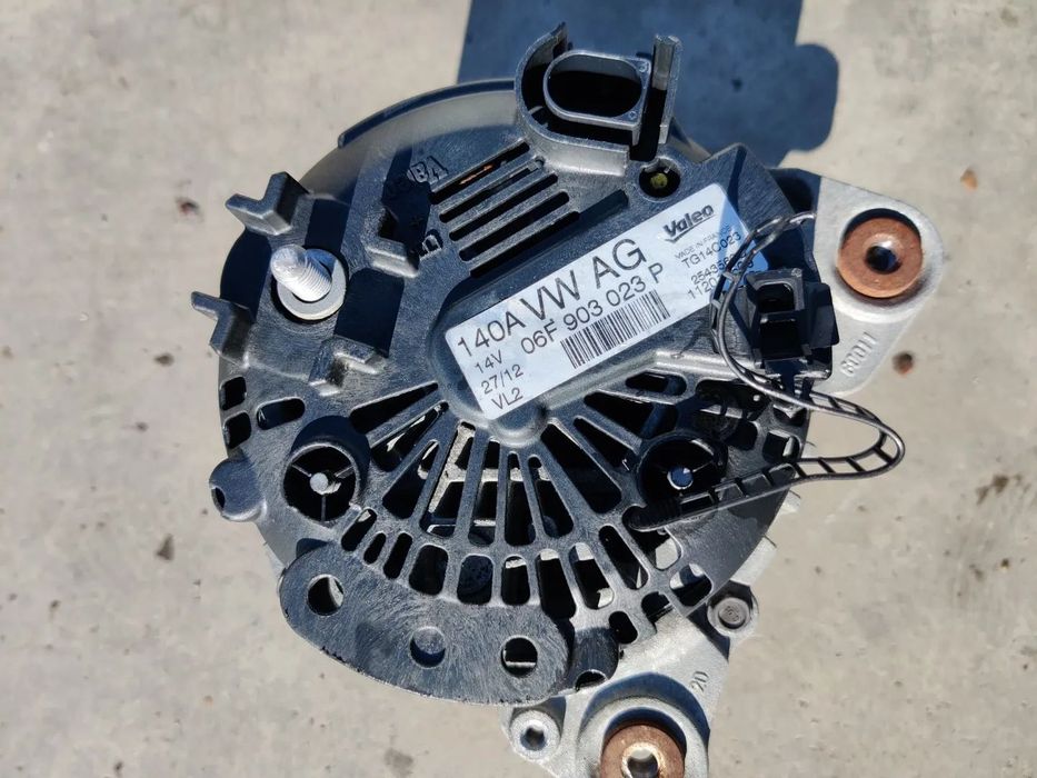 Alternator motor 2.0 CAG Seat Exeo Audi A3 A4 A5 Vw Skoda 06F903023P