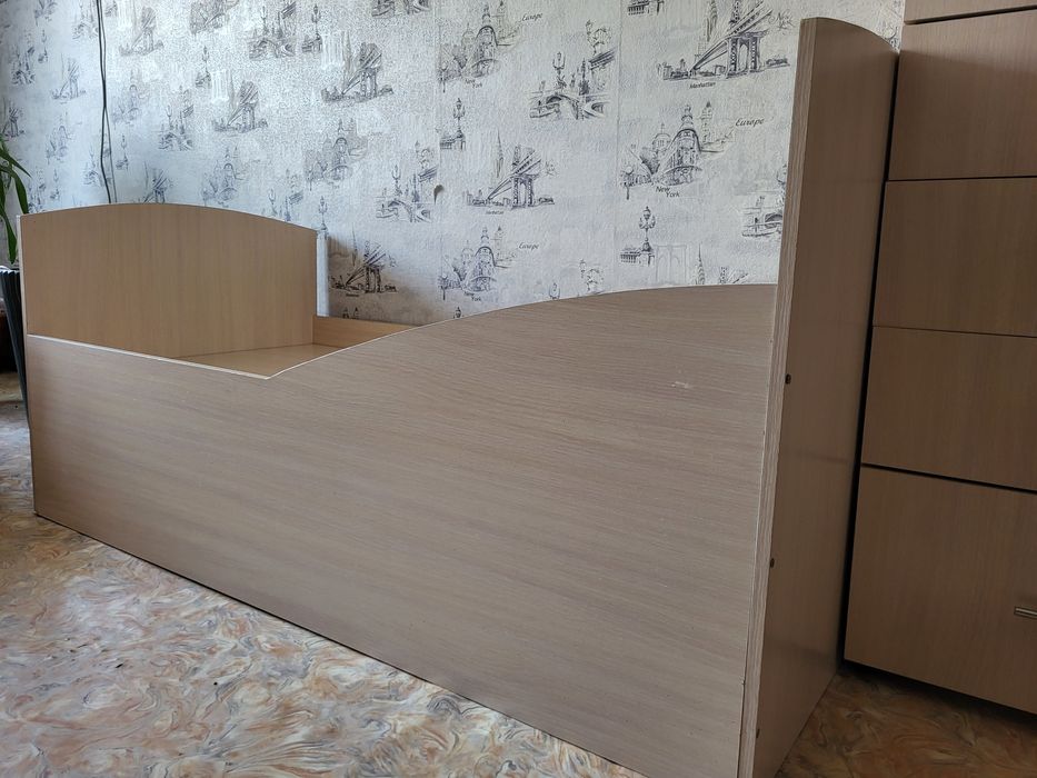 Кровать детская с бортами без матраса