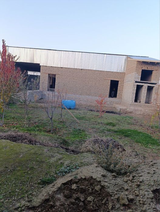 Ховли сотилади