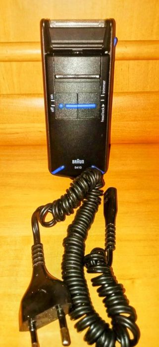 Mașina de bărbierit Braun