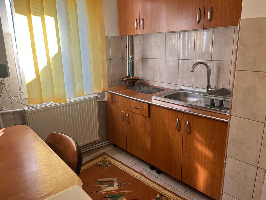 Vând garsonieră Petroșani Nord