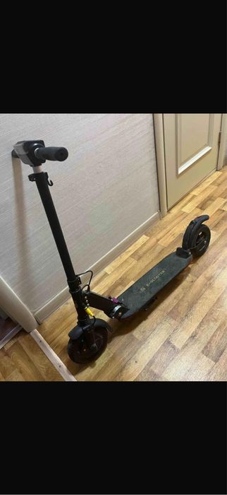 Электро самакат e-scooter.