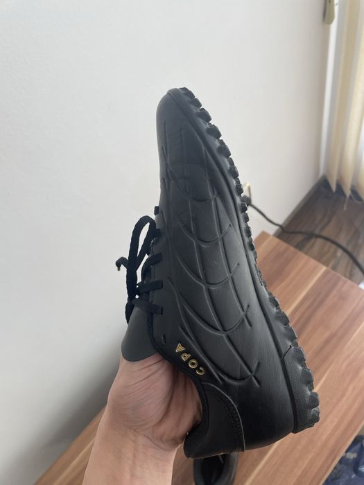 Футболни обувки / стоножки