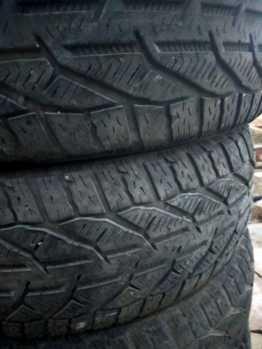 Продам зимняя шина
