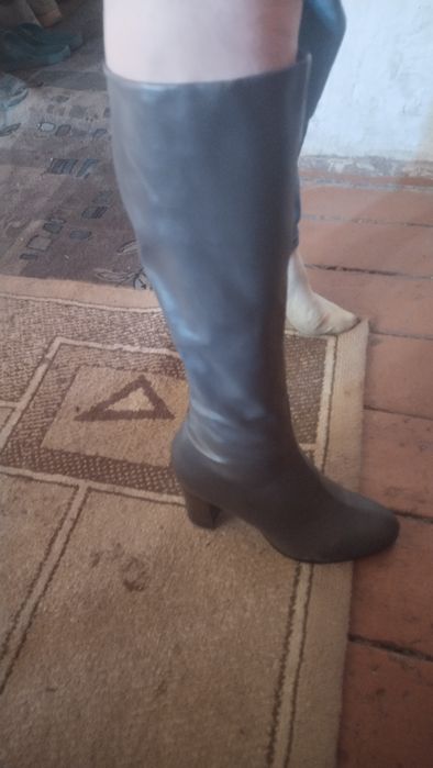 Продам сапоги женские