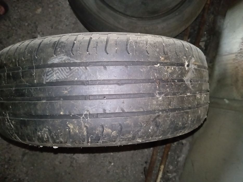 Продам автошину летнее