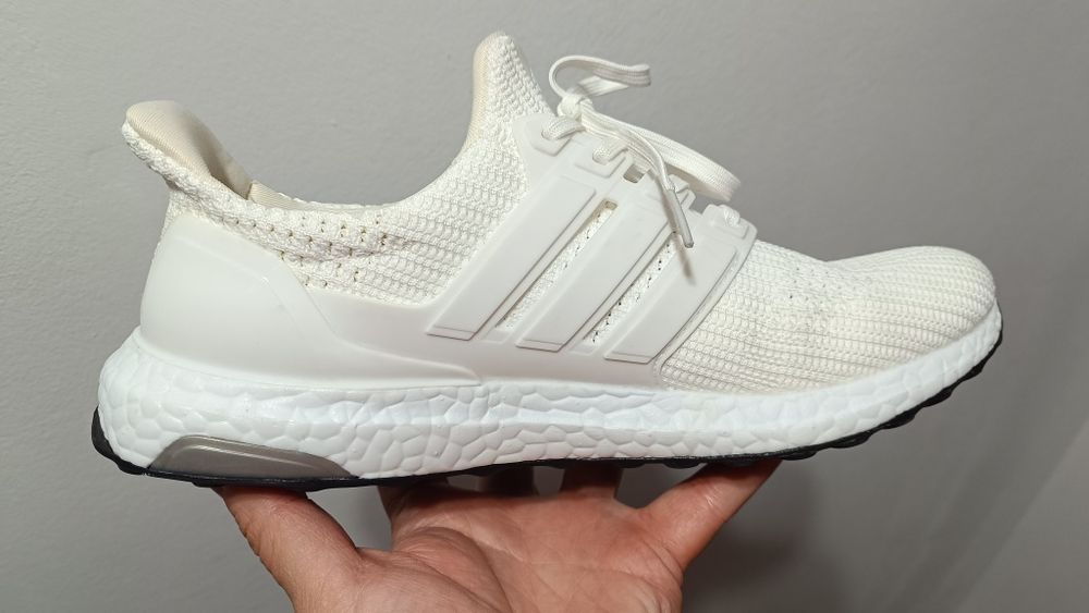 Adidas Ultraboost noi 44 preț 160 ron