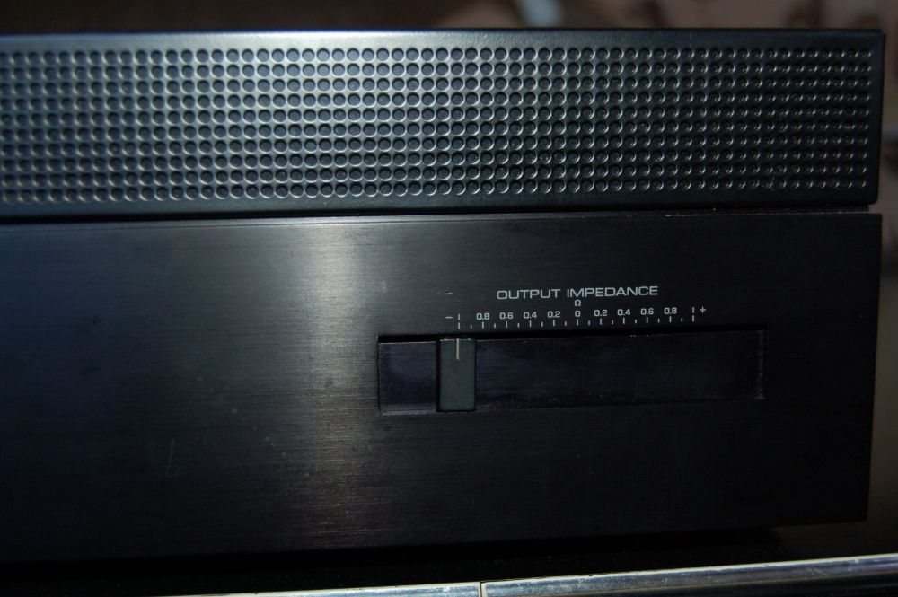 Yamaha B-4 усилитель мощности