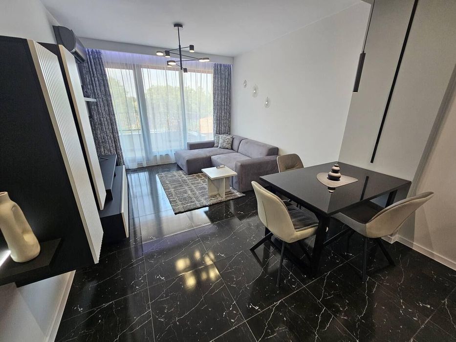 Дава се под наем Двустаен апартамент в Пловдив, Център - 75 кв.м за 800 € - Снимка #3