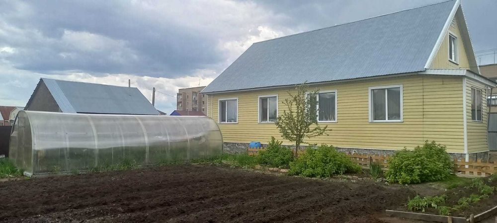 Продам дом мансардного типа в Рабочем