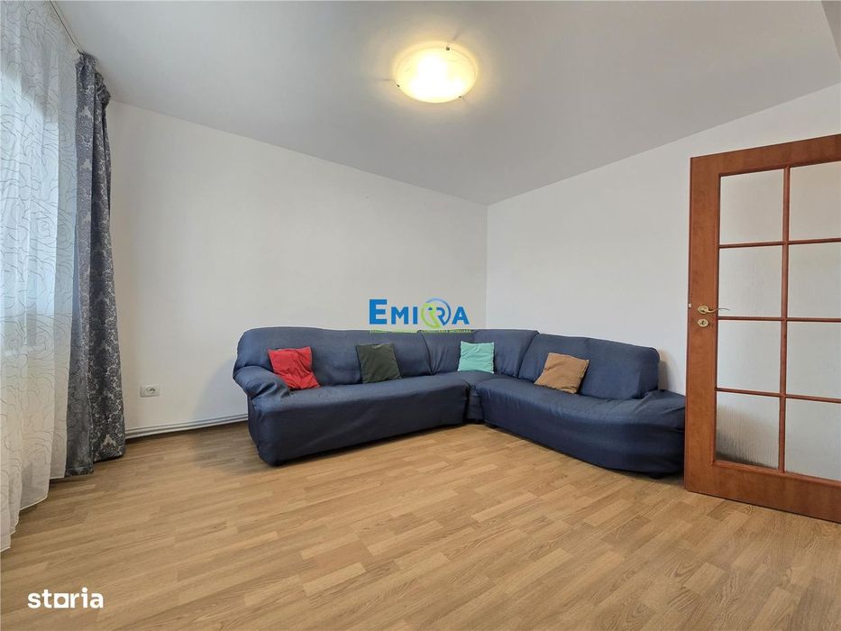 Inchiriere apartament spatios cu 3 camere decomandate. Zona Republicii
