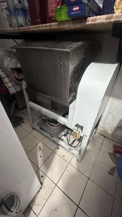 Продам тестомес в хорошем состоянии