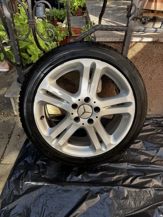 Jante originale Mercedes W211 R17 + anvelope iarnă Debica 235/45 R17