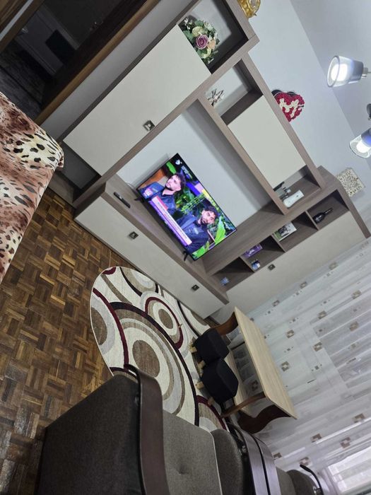 Inchiriez apartament 2 camere