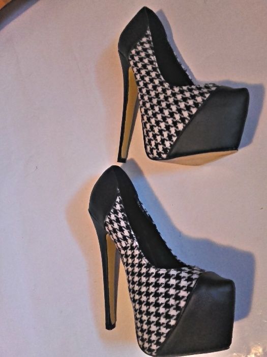Pantofi dama Botinelli noi nr 36,toc inalt 17 cm