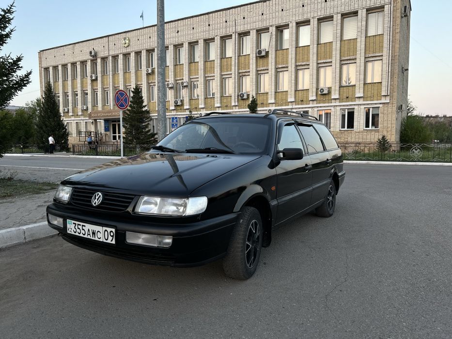 Volkswagen Passat, 1993 года