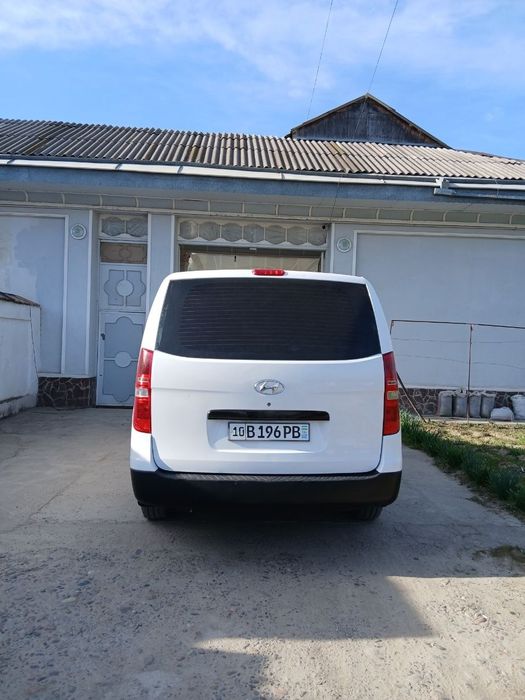 Starex hyundai vito