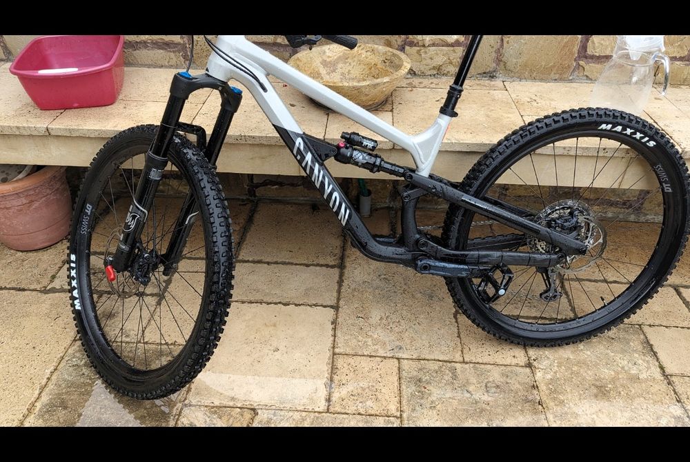 Вилка Fox 36 Rhythm Grip 140mm