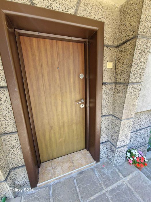 Продава се Къща в Плевен, Сторгозия - 210 кв.м за 900 €/кв.м - Снимка #18