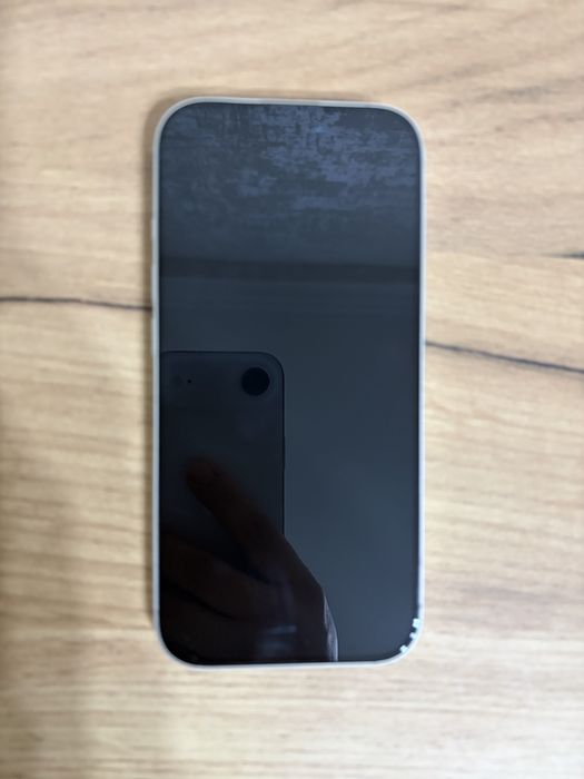 Продам iPhone 17