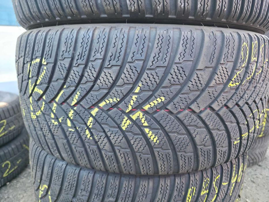 4 Anvelope de IARNA - 235/40/19 - FIRESTONE Winter - Stare F BUNA - DOT 2021